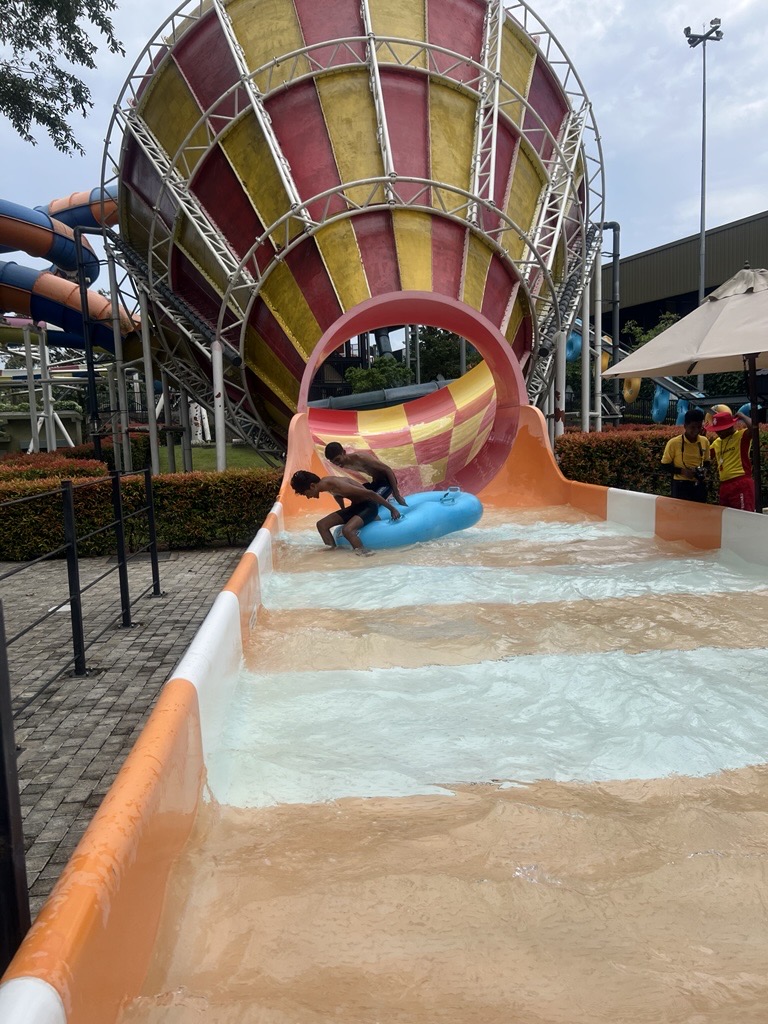 Water Park Adventure 4